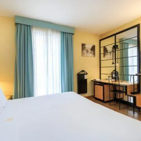 Ancora Hotel